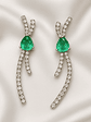 Maravillosos Aros Lazo Esmeraldas y Diamantes en Oro Blanco 18K - Miniatura 1