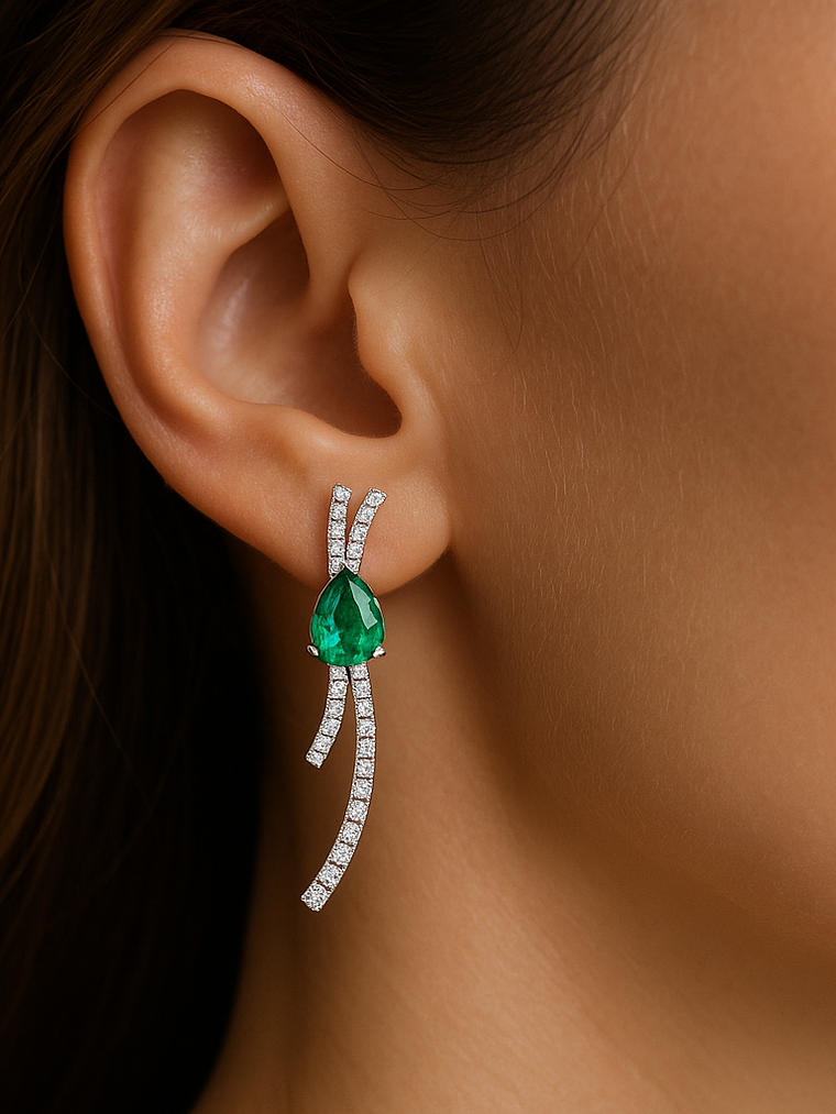 Maravillosos Aros Lazo Esmeraldas y Diamantes en Oro Blanco 18K 4