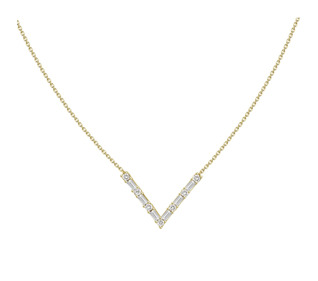 Collar Barra Forma V Diamantes en Oro Amarillo 18K