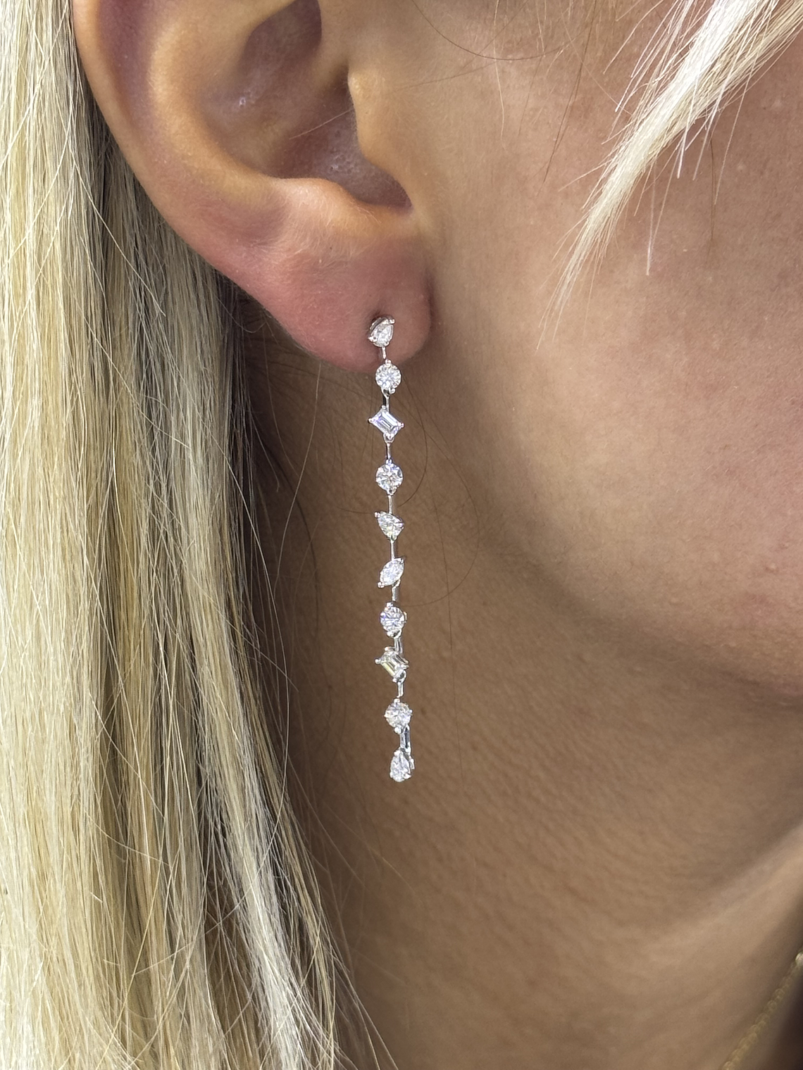 Aros Largos Eslabones Diamantes Multishped en Oro Blanco 18K 4