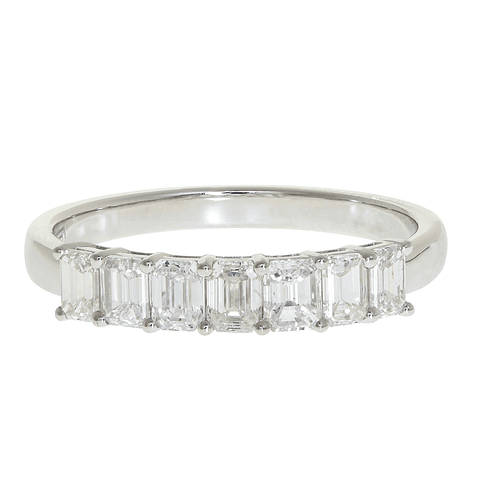 Anillo Cintillo 7 Diamantes Naturales Corte Esmeralda Oro Blanco 18K