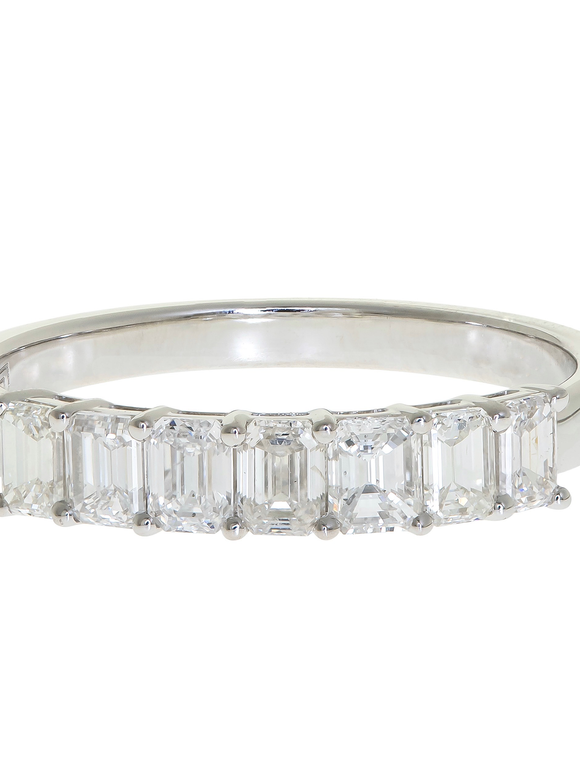 Anillo Cintillo 7 Diamantes Naturales Corte Esmeralda Oro Blanco 18K 1