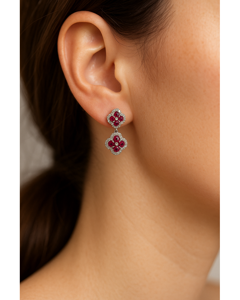 Aros Doble Trébol Rubíes y Diamantes Oro Blanco 18K