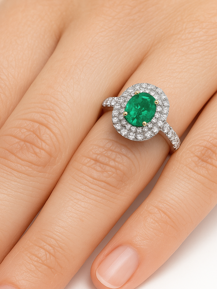 Anillo Solitario Esmeralda Ovalada Doble Halo Diamantes  2