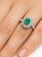 Anillo Solitario Esmeralda Ovalada Doble Halo Diamantes  - Miniatura 2