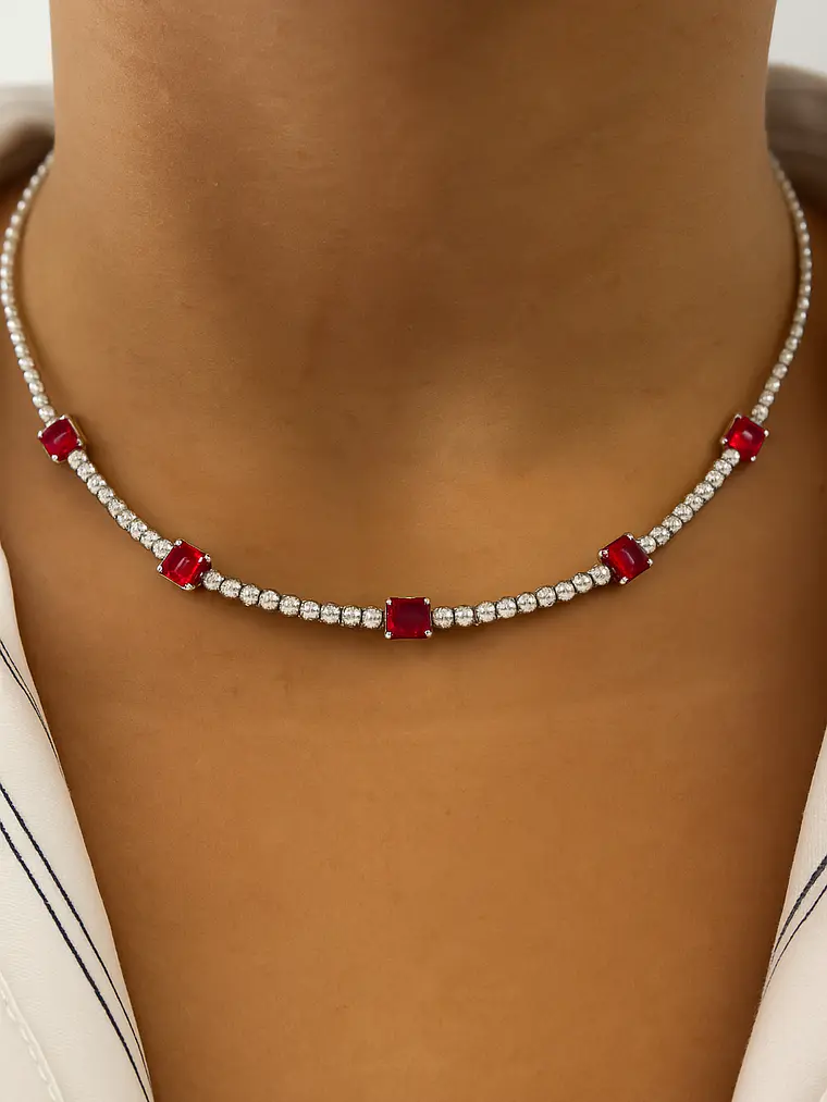 Exclusivo Collar de Lujo de Diamantes y Rubíes en Oro Blanco 18K 2