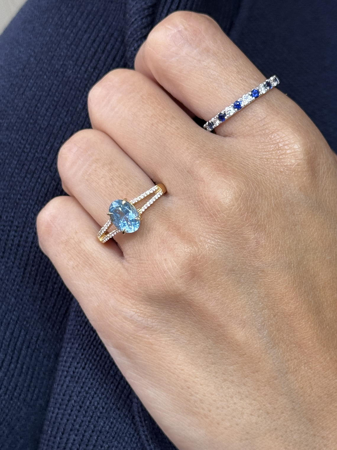 Anillo Aguamarina con Diamantes en Oro Amarillo 18K 4