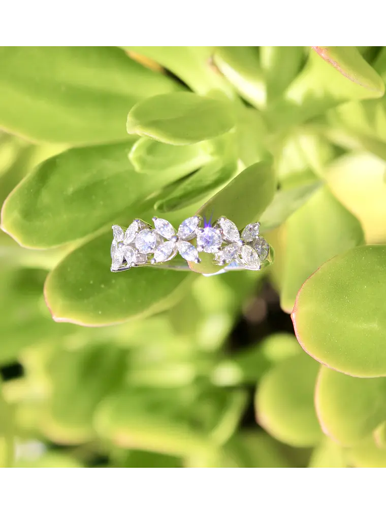 Anillo Cintillo Hada de Diamantes Naturales en Oro Amarillo 18K 3