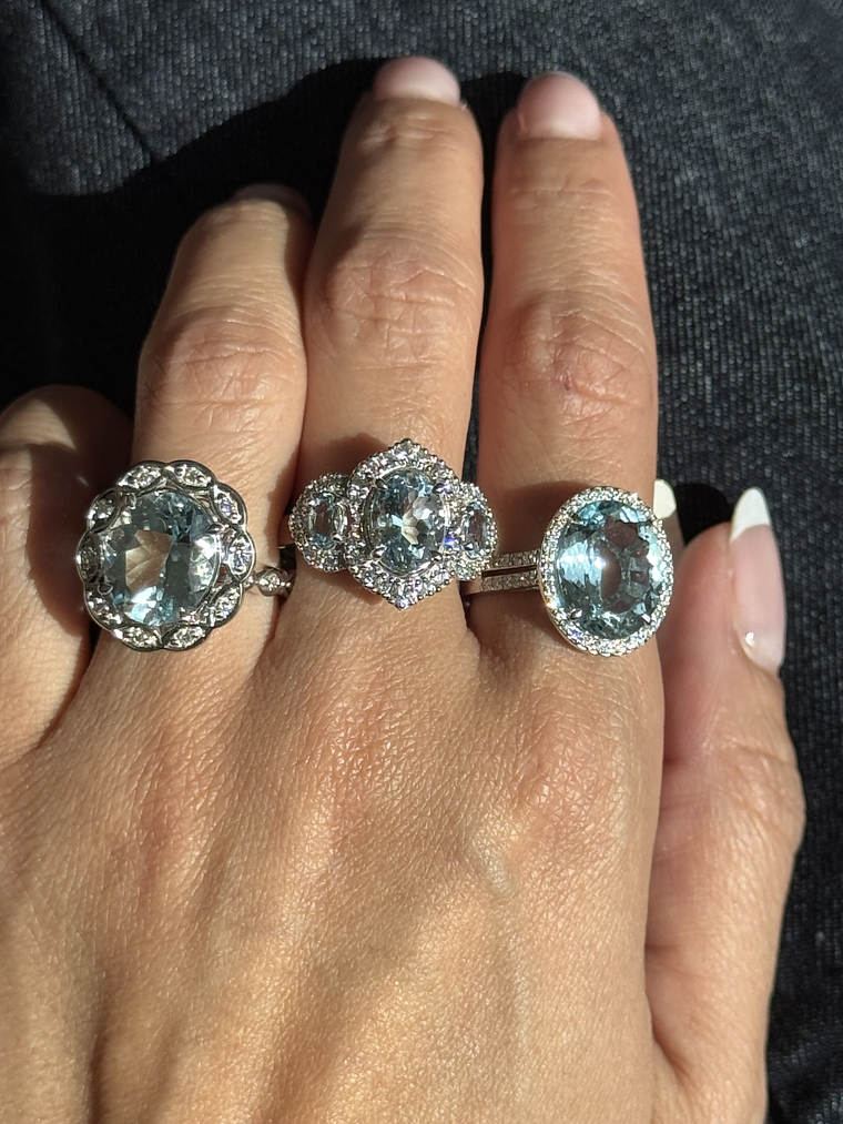 Gran Maxi Anillo Aguamarina Ovalada y Diamantes en Oro Blanco 18K 3