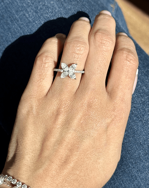 Anillo Solitario Diamantes Naturales Marquise en Oro Blanco 18k