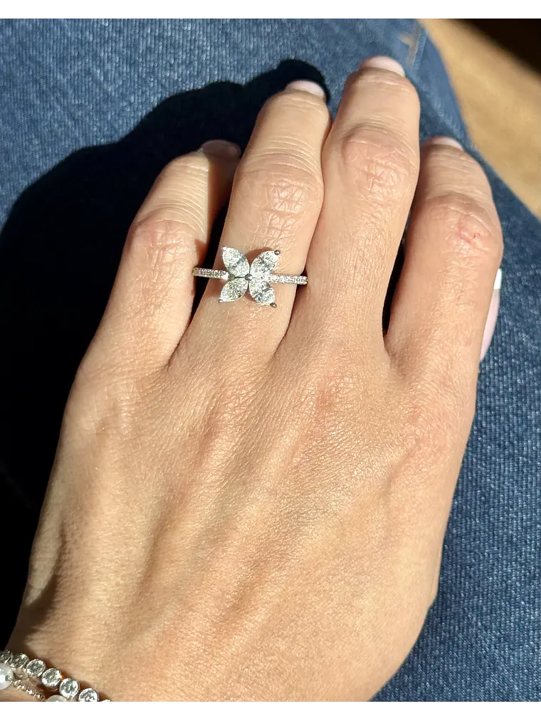 Anillo Solitario Diamantes Naturales Marquise en Oro Blanco 18k 2