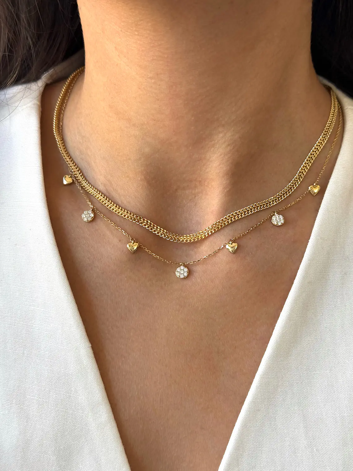 Collar Corazones Colgantes y Diamantes en Oro Amarillo 18K 3