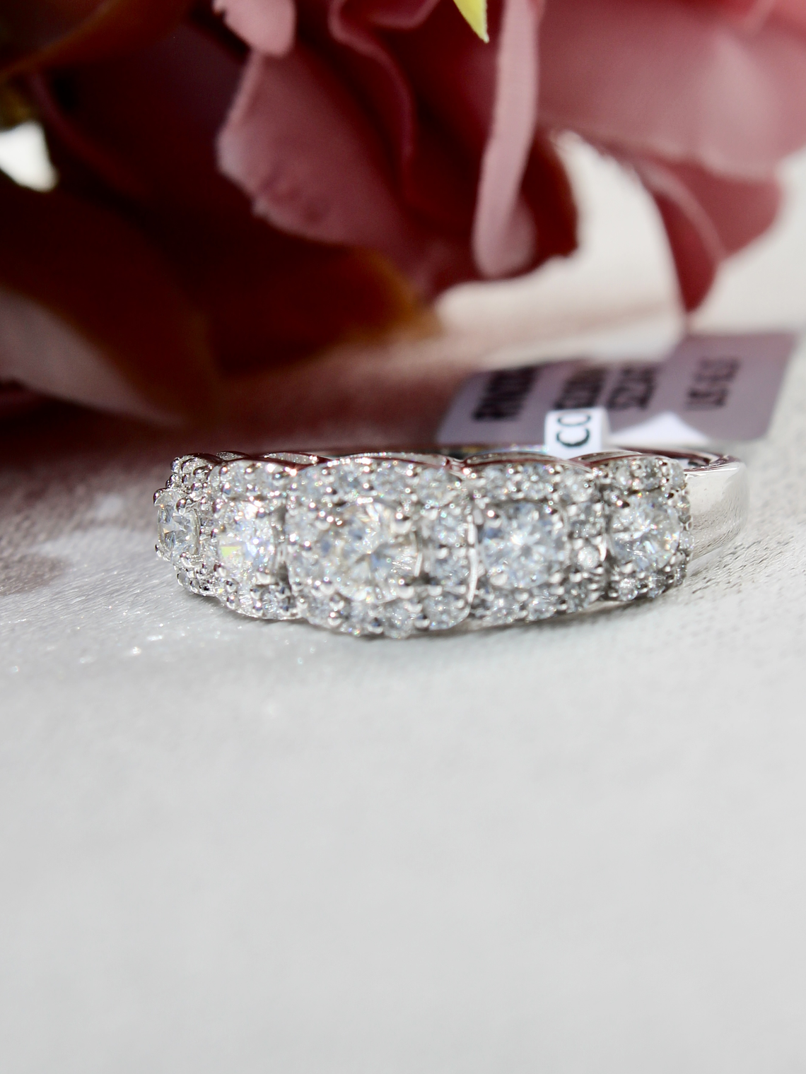 Anillo Cintillo Quintillo Halo Diamantes Oro Amarillo 18K 2