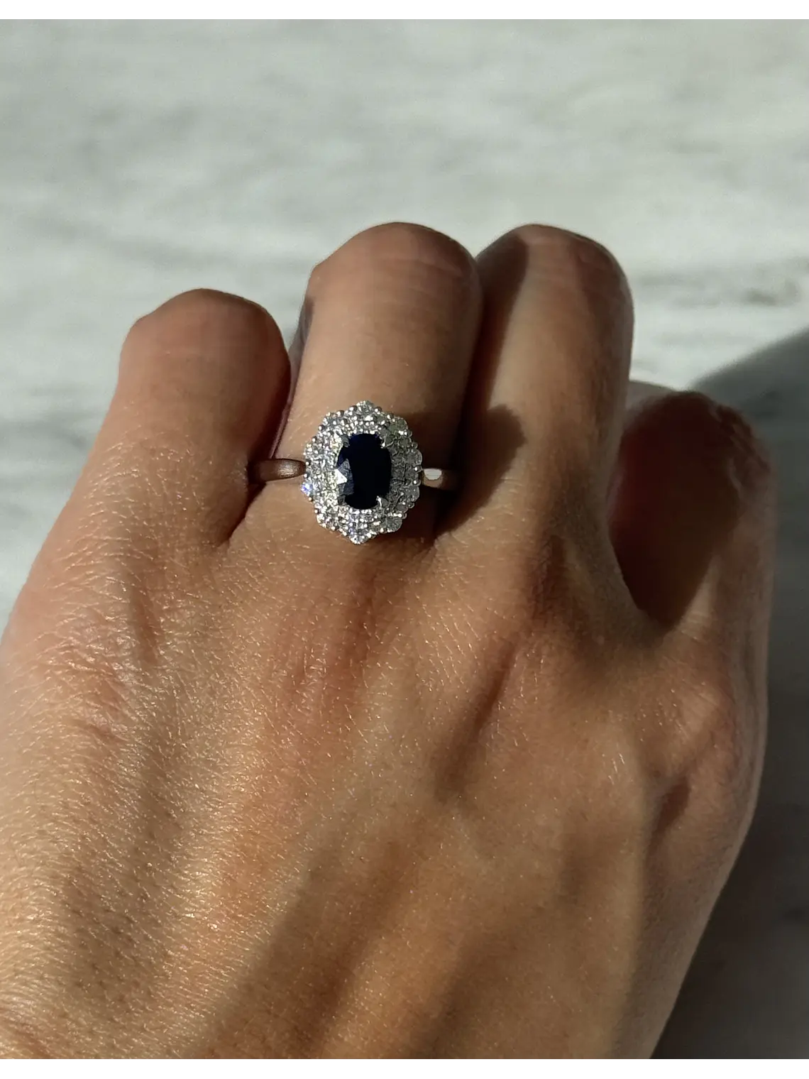 Anillo Solitario Zafiro Azul Doble Halo de Diamantes  2