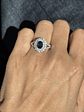 Anillo Solitario Roseta Zafiro Azul Doble Halo de Diamantes Platino - Miniatura 2