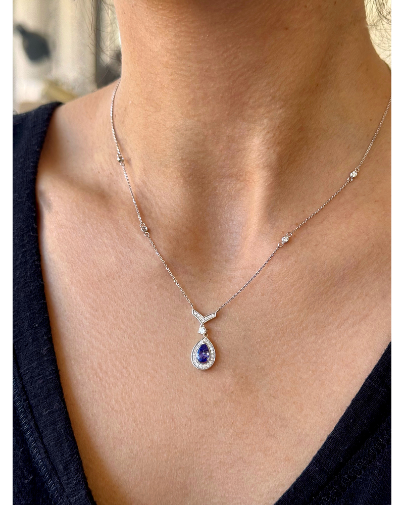 Maravilloso Collar Tanzanita y Diamantes en Oro Blanco 18K