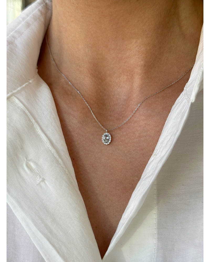 Delicado Collar Aguamarina y Diamantes en Oro Blanco 18K