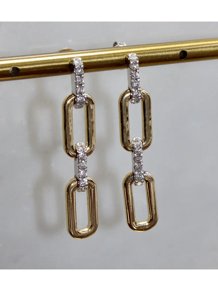 Preciosos Aros Largos Eslabones Diamantes en Oro Amarillo 18K 4