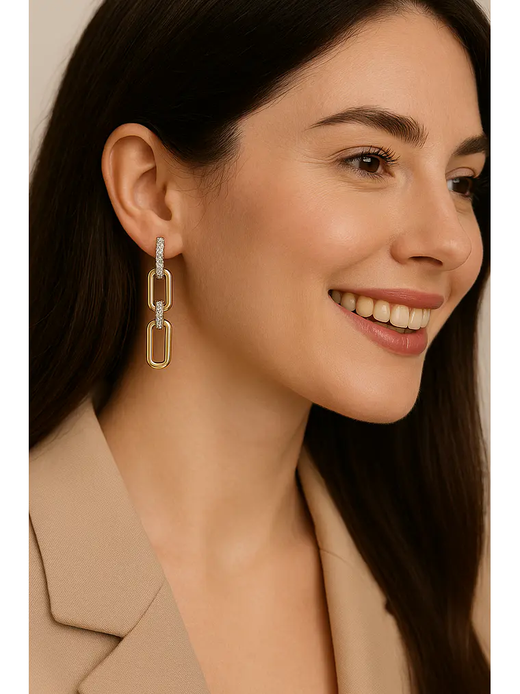Preciosos Aros Largos Eslabones Diamantes en Oro Amarillo 18K 5