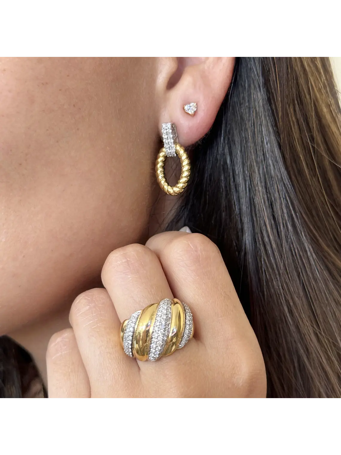 Imponente Maxi Anillo Diamantes y Oro Amarillo 18K 7