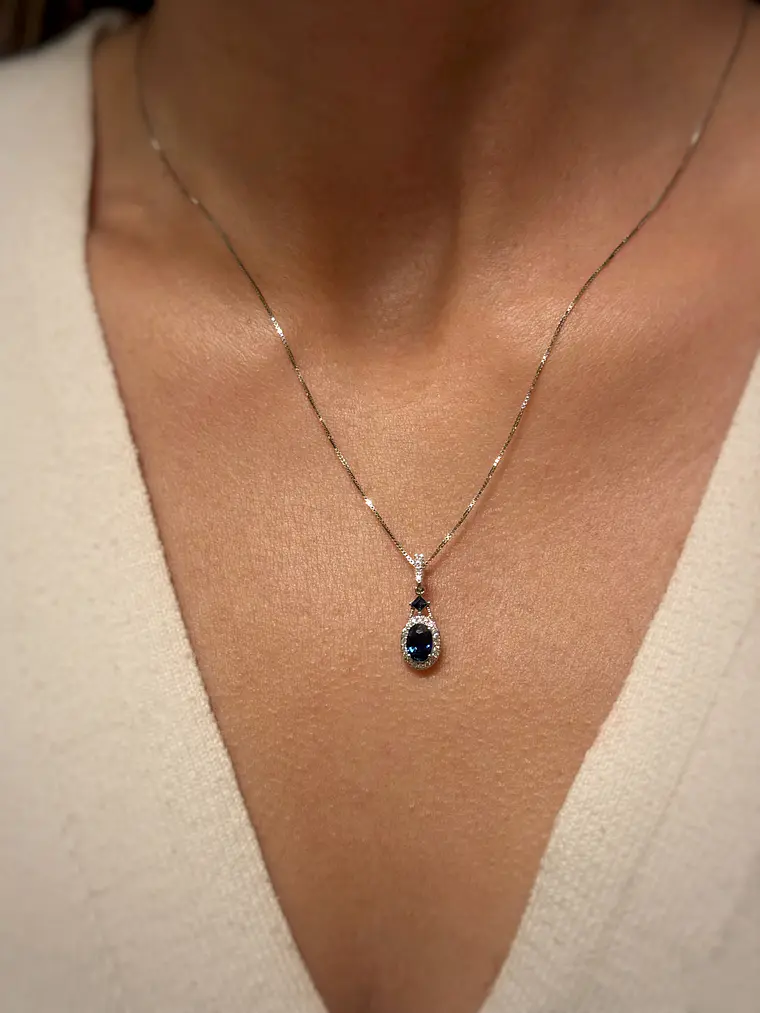 Collar Zafiros y Diamantes en Oro Blanco 18K 2