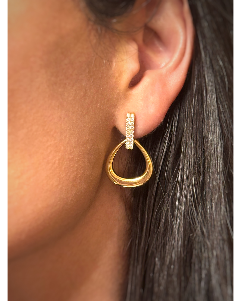 Bellísimos Aros Diamantes en Oro Amarillo 18K