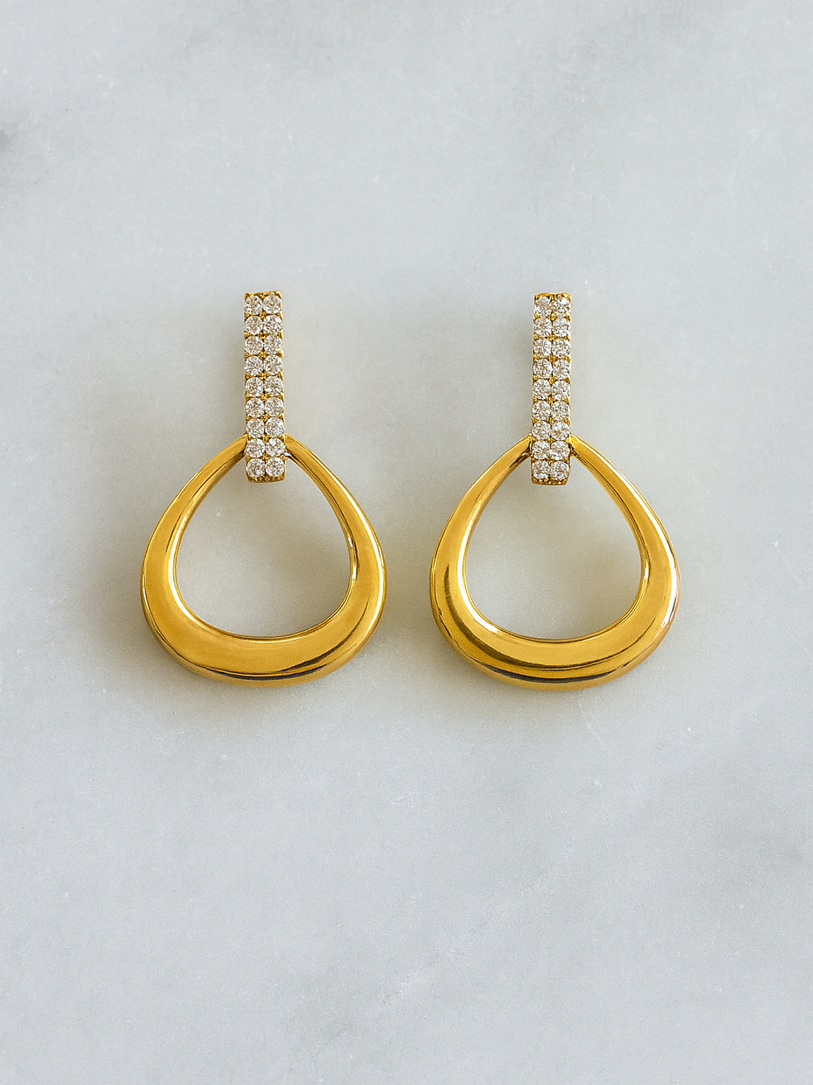 Bellísimos Aros Diamantes en Oro Amarillo 18K 4