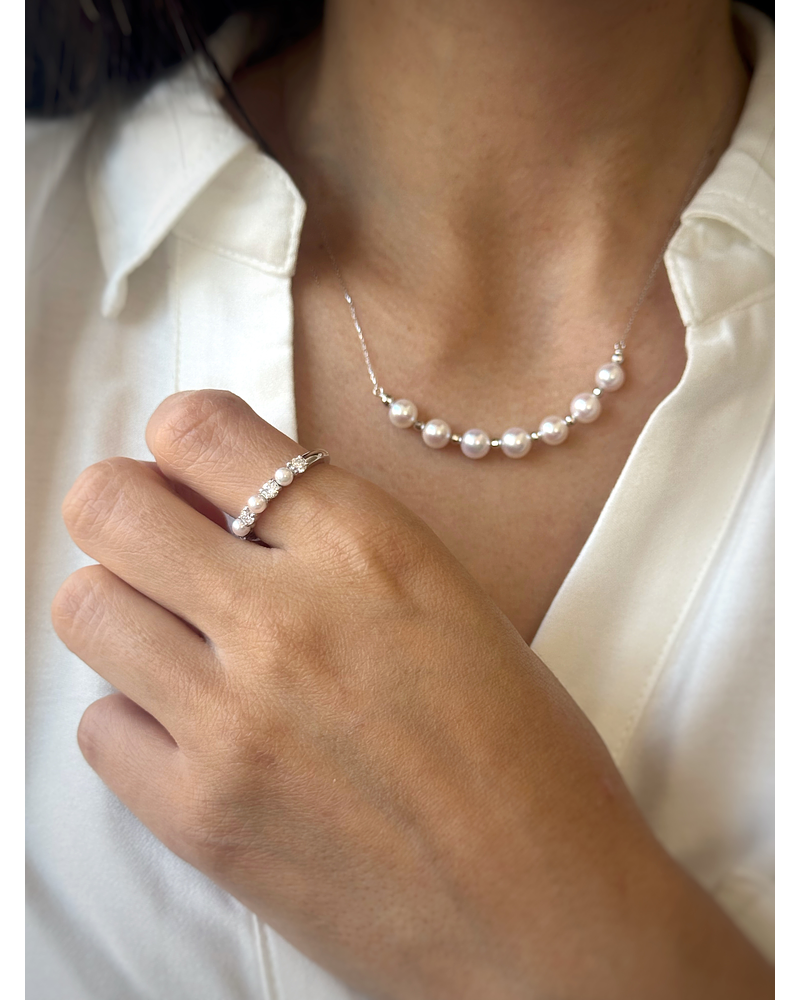 Collar Barrita Perlas y Bolitas Brillantes en Oro Blanco 18K