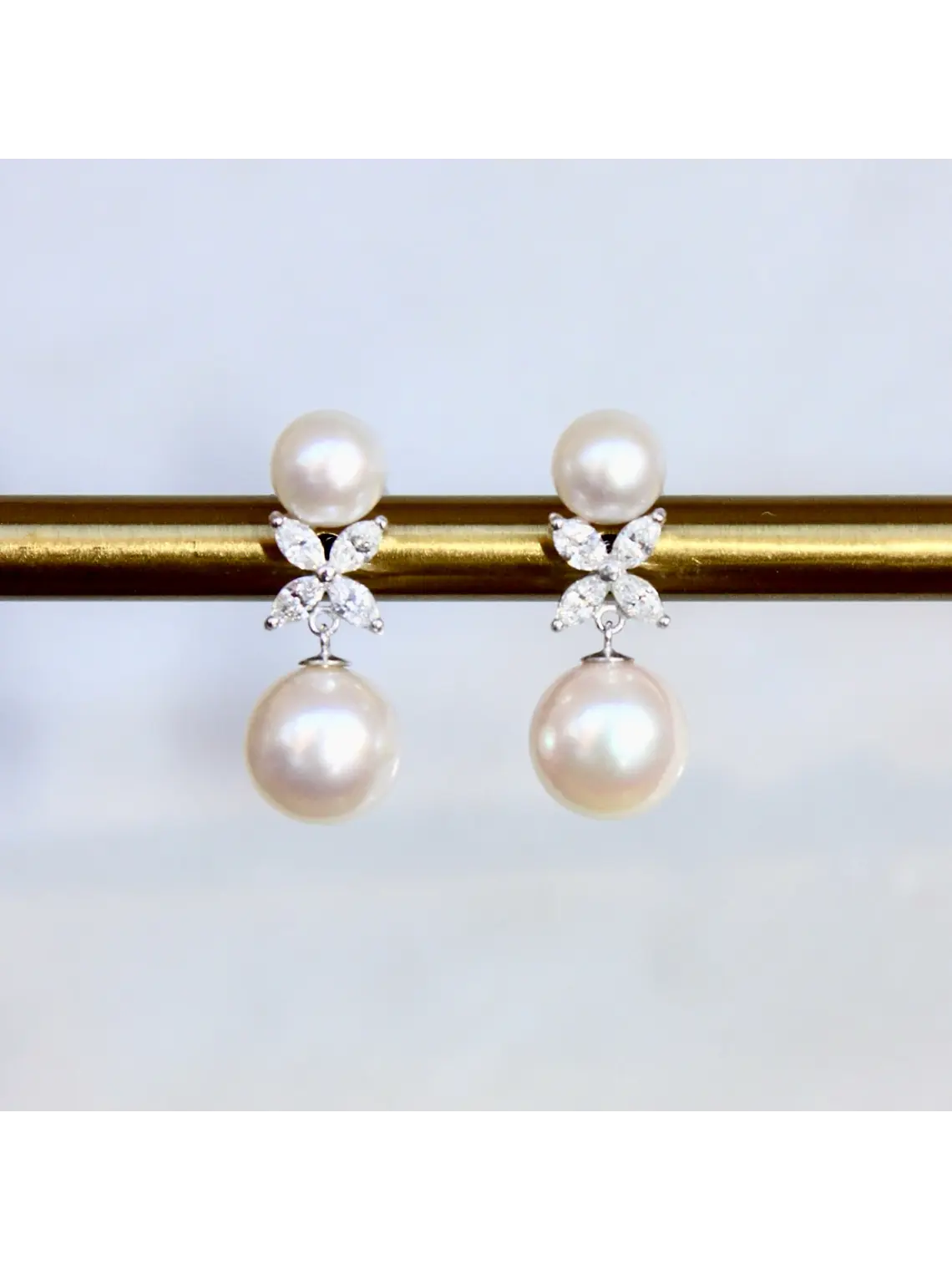 Aros Perlas y Diamantes Naturales corte Marquise en Oro Blanco 18K 2