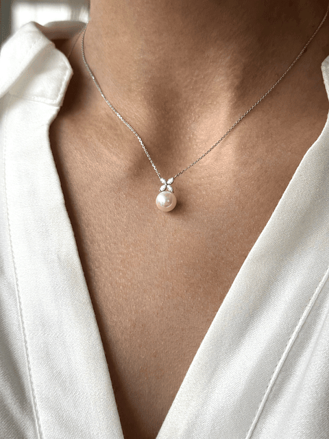 Collar Perla y Diamantes Naturales corte Marquise en Oro Blanco 18K