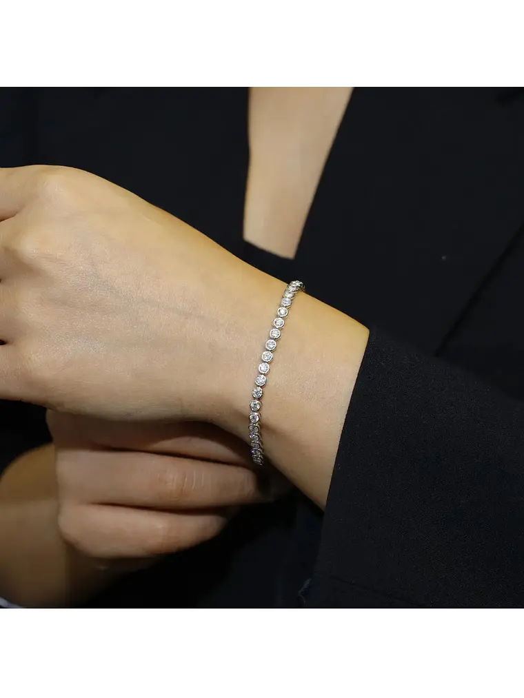 Maravillosa Pulsera Tennis Bisel con 1.05 Ct Diamantes en Oro Blanco 18K 4