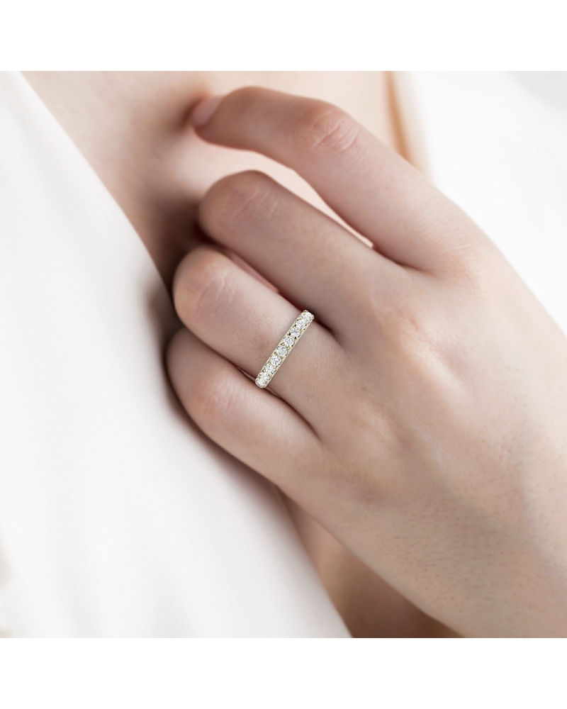 Anillo Medio Cintillo 11 Diamantes Naturales en Oro Amarillo 18K