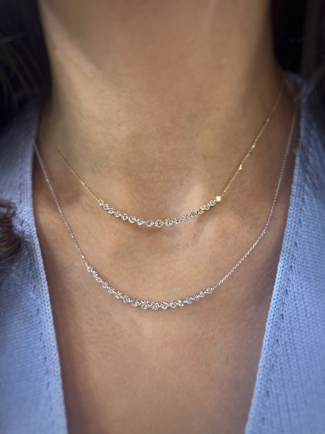 Collar Barrita Grande Diamantes Naturales en Oro Blanco 18K 4