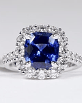 Espectacular Anillo Solitario Gran Zafiro Azul Halo de Diamantes Platino