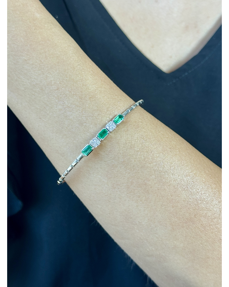 Preciosa Esclava Esmeralda y Diamantes en Oro Blanco 18K