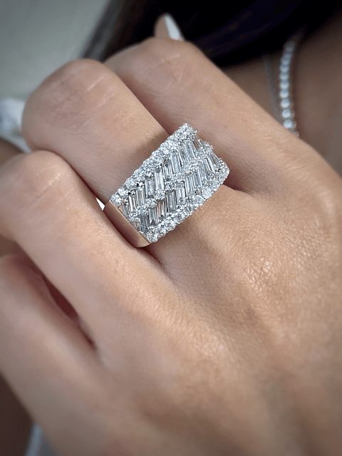 Espectacular Maxi Anillo Cintillo Diamantes en Oro Blanco 18K