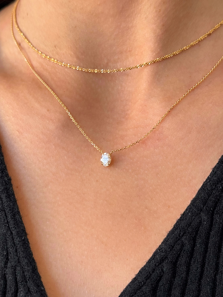 Collar Punto de Luz Diamante Ovalado 30 Puntos Oro Amarillo 18K 3