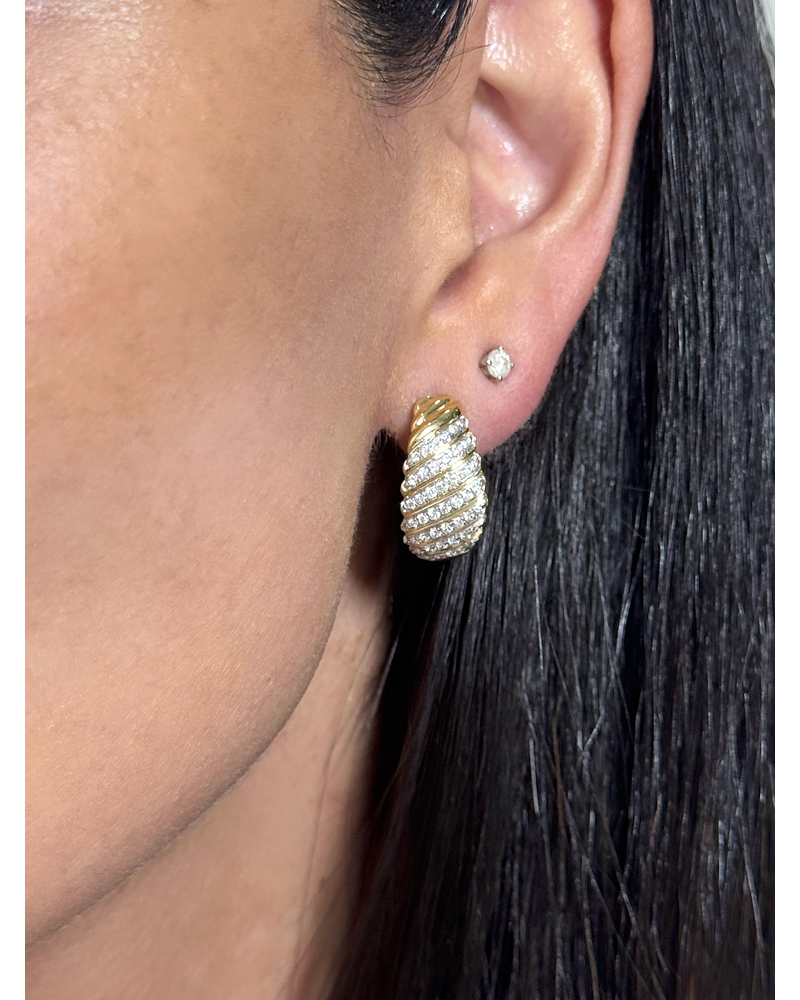 Bellísimos Aros Diamantes en Oro Amarillo 18K