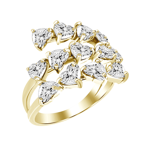 Anillo Cintillo Triple Diamantes corte Corazón en Oro Amarillo 18K