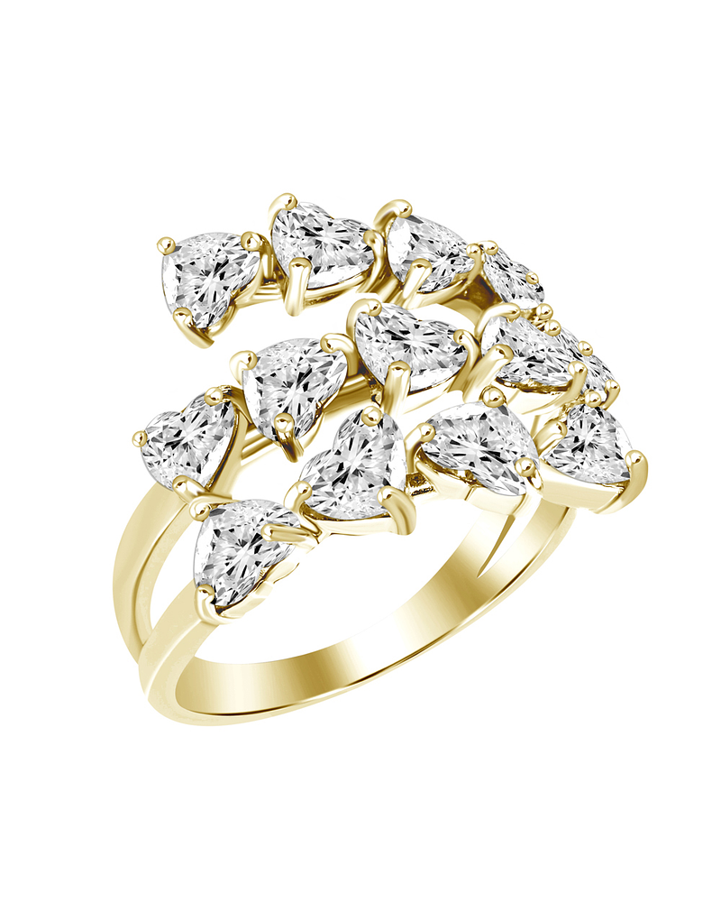 Anillo Cintillo Triple Diamantes corte Corazón en Oro Amarillo 18K