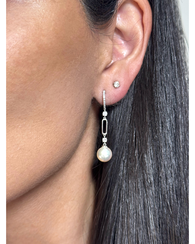 Aros Largos Perlas y Diamantes en Oro Blanco 18K