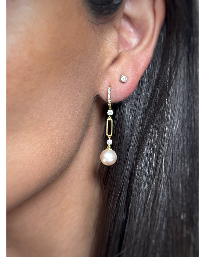 Aros Largos Perlas y Diamantes en Oro Amarillo 18K