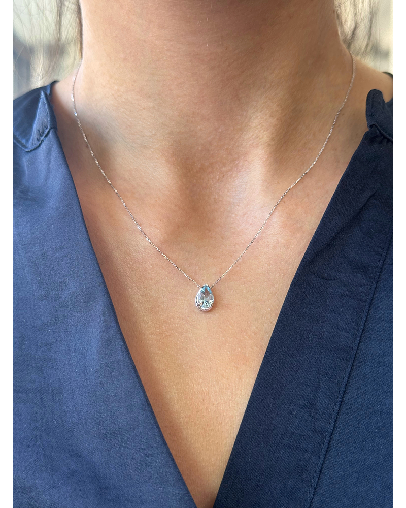 Delicado Collar Aguamarina Gota en Oro Blanco 18K 