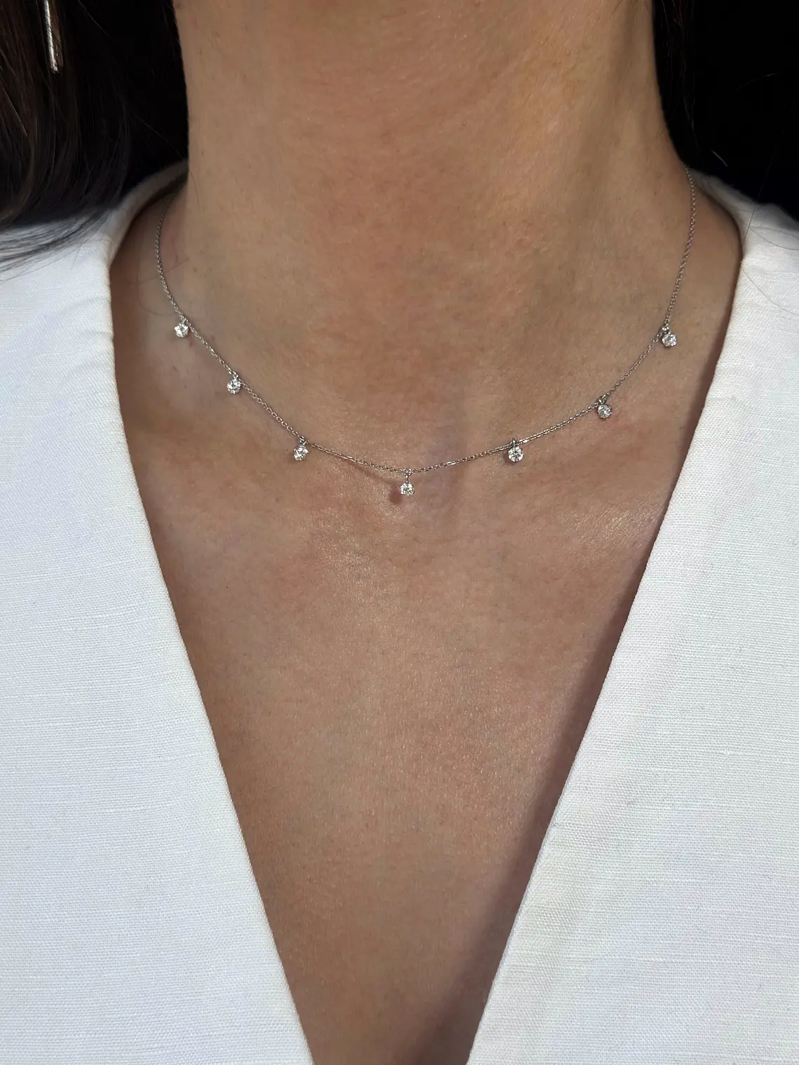 Collar 7 Diamantes Colgantes en Oro Blanco 18K 3