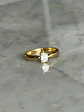 Anillo Solitario Diamante Natural Corte Esmeralda en Oro Amarillo 18K - Miniatura 3