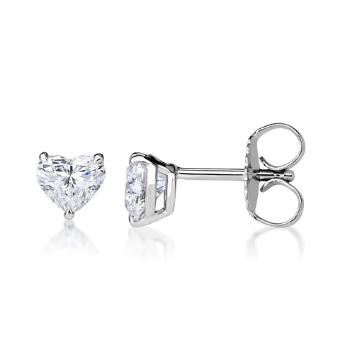 Aros Stud Solitarios Diamantes Corazón en Oro Blanco 18K