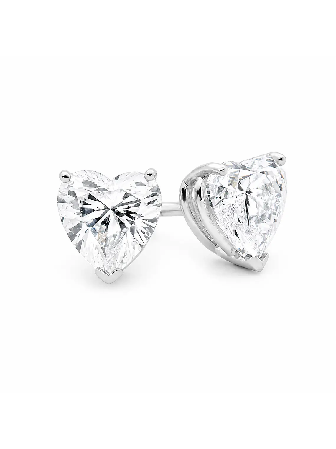 Aros Stud Solitarios Diamantes Corazón en Oro Blanco 18K 1