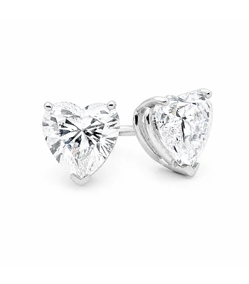 Aros Stud Solitarios Diamantes Corazón en Oro Blanco 18K