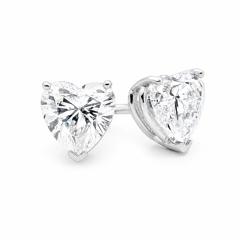 Aros Stud Solitarios Diamantes Corazón en Oro Blanco 18K