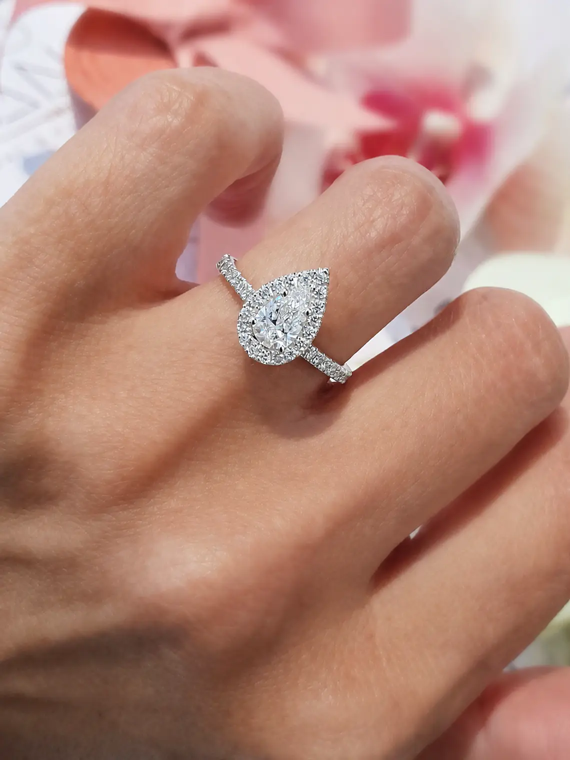 Anillo Solitario Corte Gota Pera Diamantes Naturales Oro Blanco 18K 3